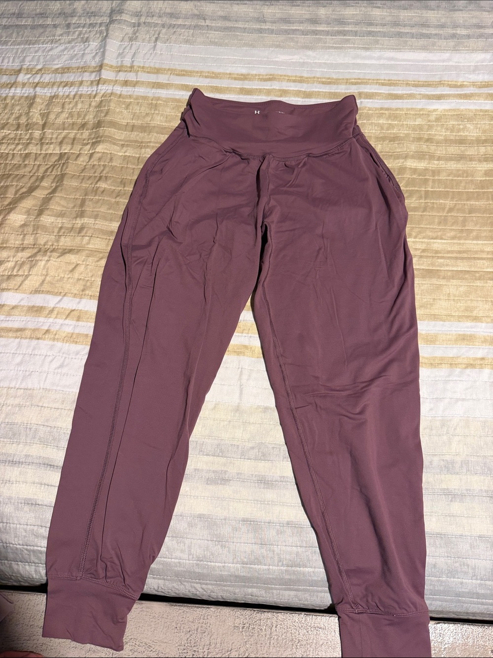 Under Armour Women’s Dusty Mauve High-Rise Joggers